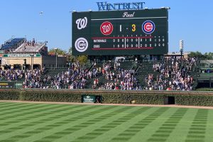 Video board display score - 3 to 1