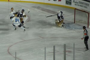 Players collide in front of Penn State goalie