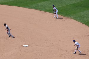 Giants player leads off second base