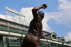 Ron Santo statue