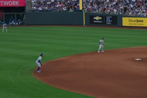 Cubs players in field