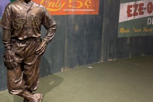 Cool Papa Bell statue